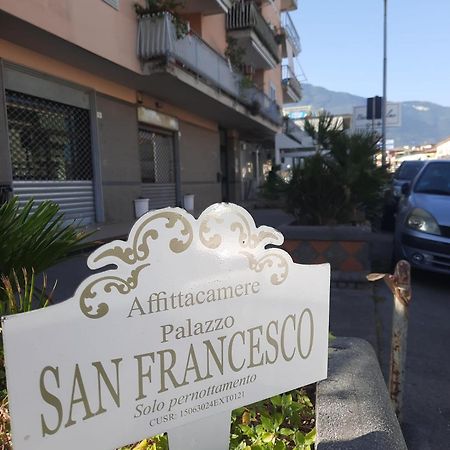 Palazzo San Francesco Hotell Castellammare di Stabia Eksteriør bilde